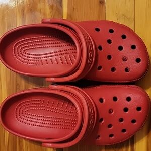 CROCS Unisex Classic Red W7/M5
